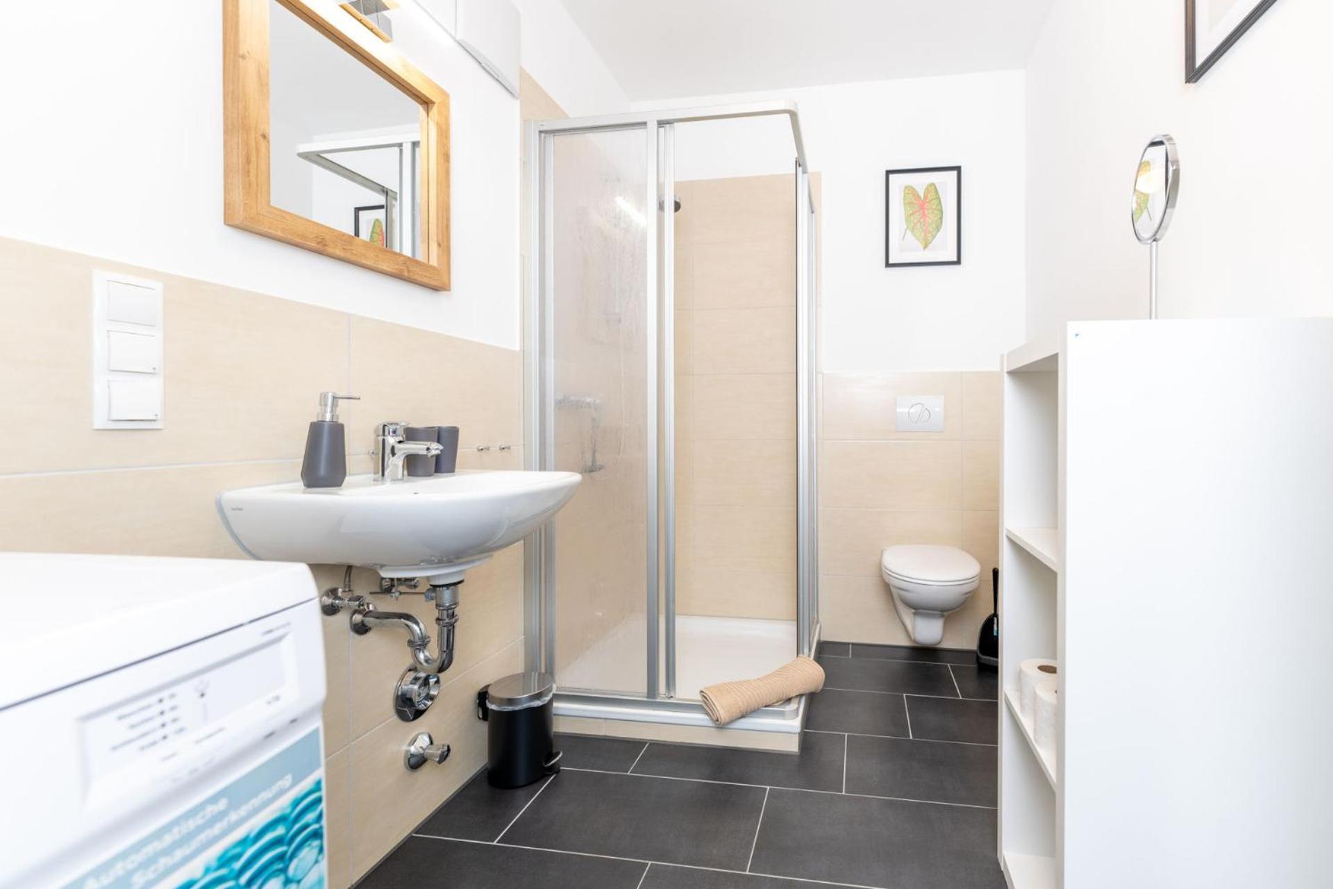 Modernes Apartment Mit Privatem Stellplatz Wenige Minuten Von Der Innenstadt & Mosel Coblenza Esterno foto